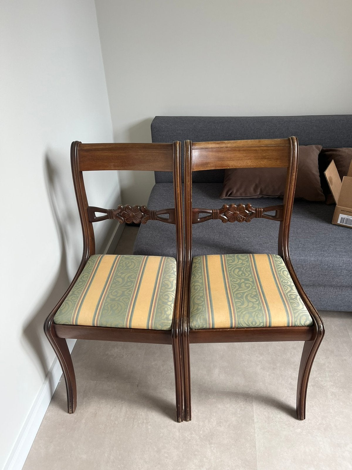Set van 4 klassieke massief houten eetkamerstoelen, Ophalen of Verzenden
