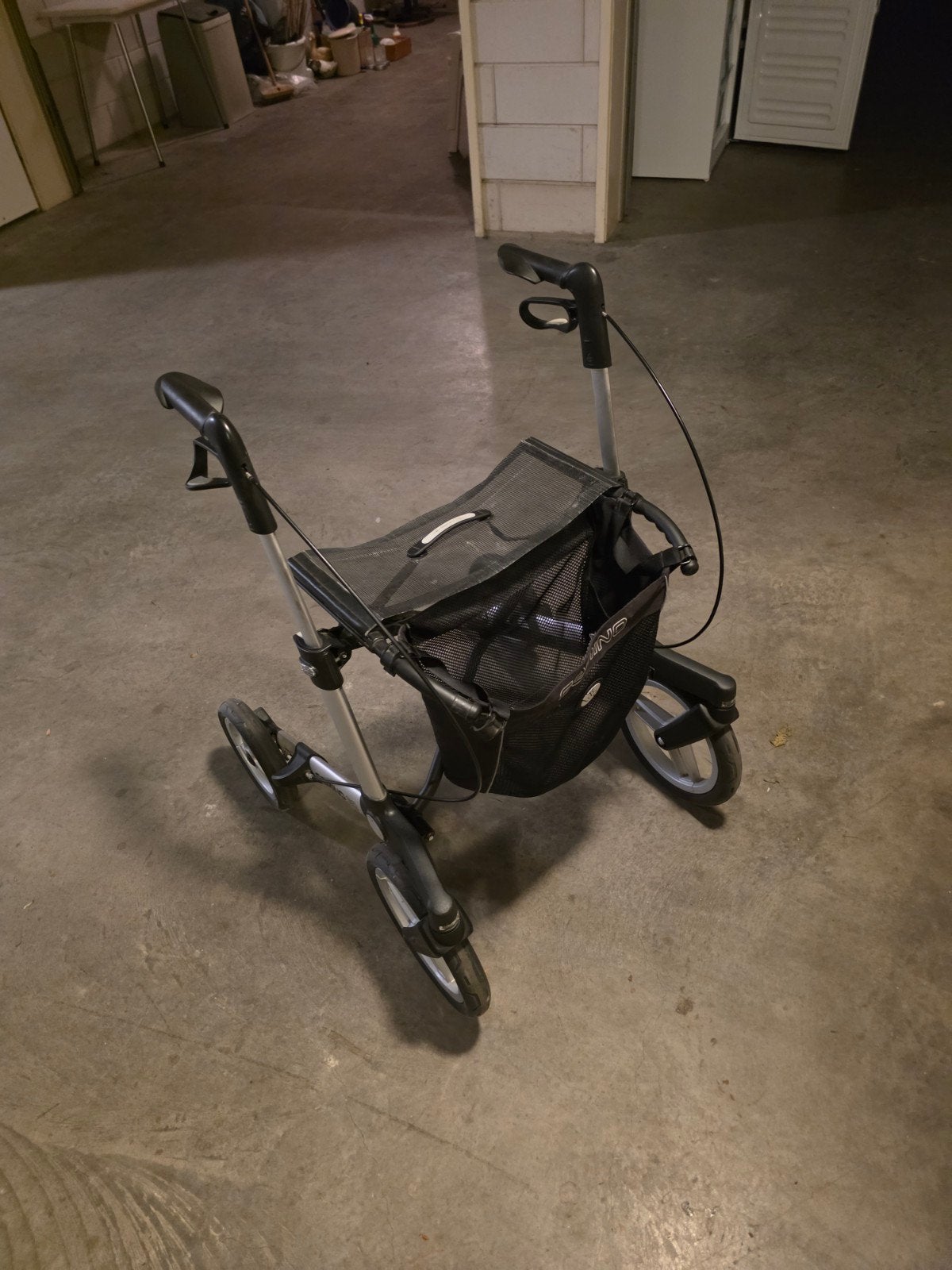 Handicare Gemino Rollator, Diversen, Ophalen, Opvouwbaar, Gebruikt