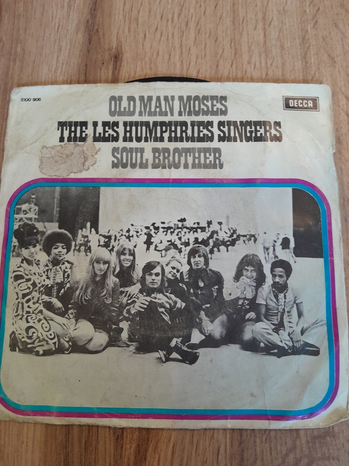 the les humphries singers 7inch old man moses, Ophalen of Verzenden, Zo goed als nieuw, Pop