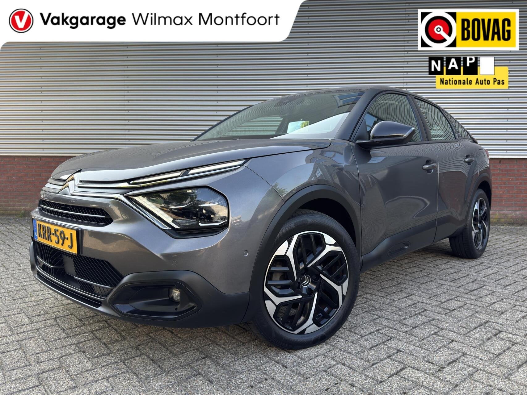 Citroen C4 1.2 PureTech Shine|Camera|Head UP|Carplay|Automaa, Auto's, Stof, Gebruikt, Euro 6, 1199 cc