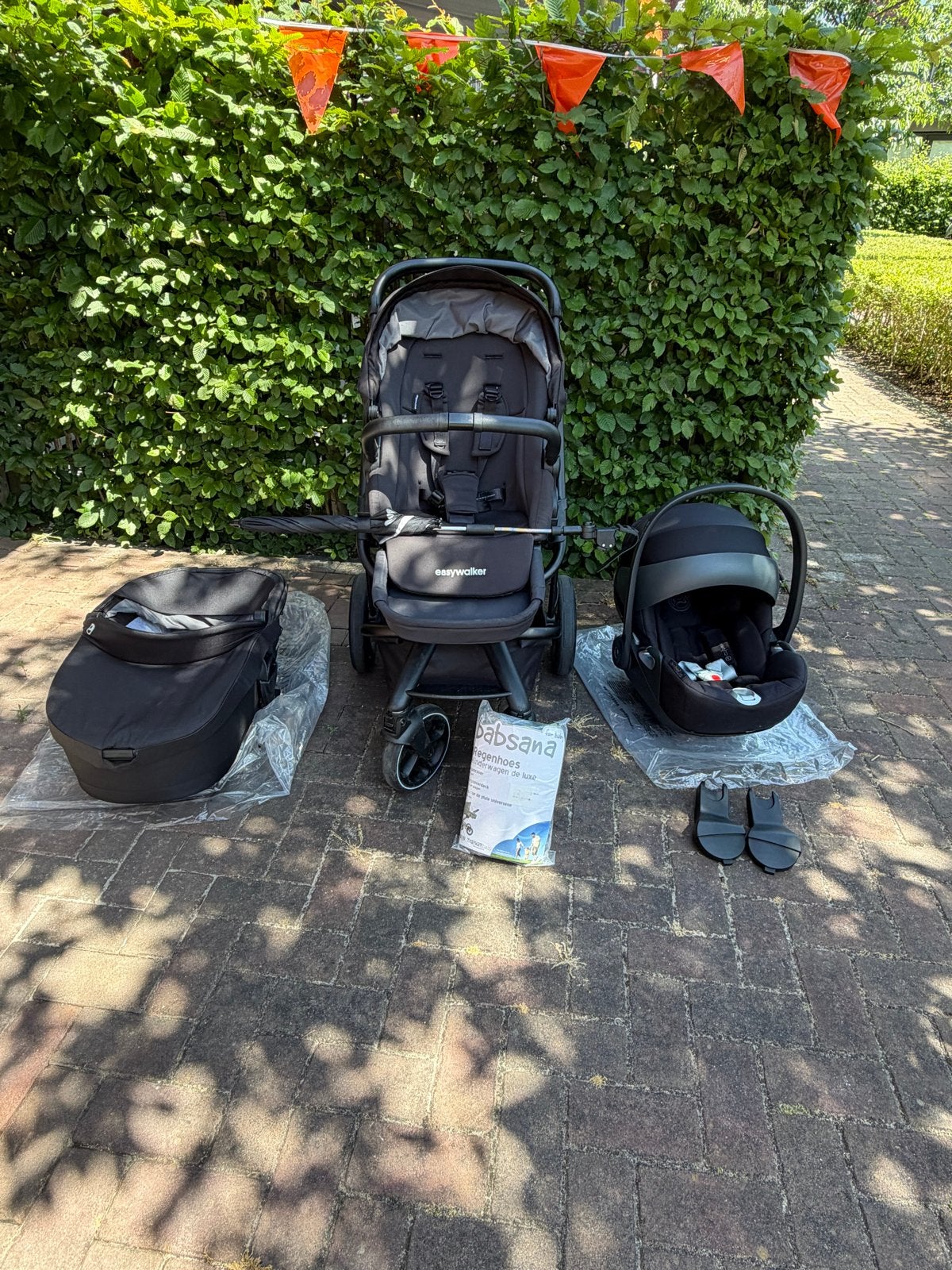 Compleet: Easywalker Harvey 3 Black + Cybex Cloud Z i-Size, Zo goed als nieuw, Combiwagen, Met autostoeltje, Ophalen