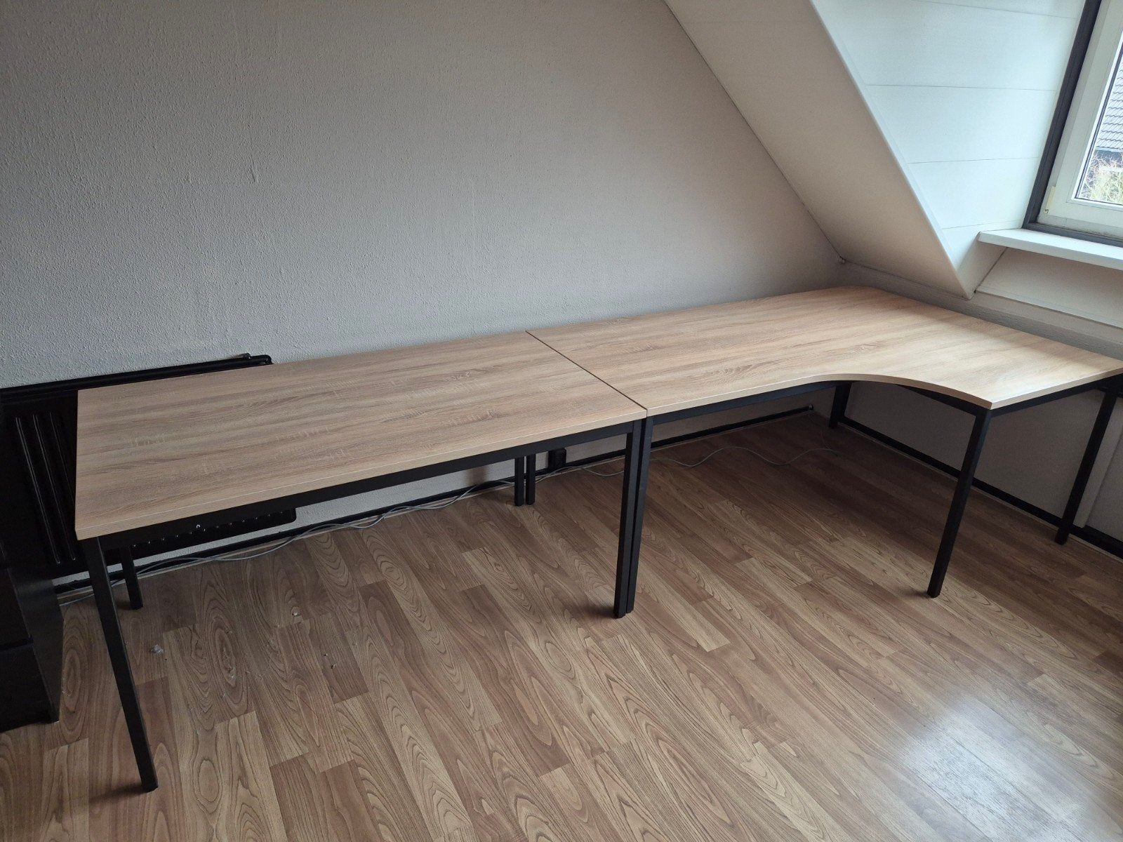 2x bureau, 140x80(recht)180x120(hoek), Huis en Inrichting, Bureaus, Ophalen