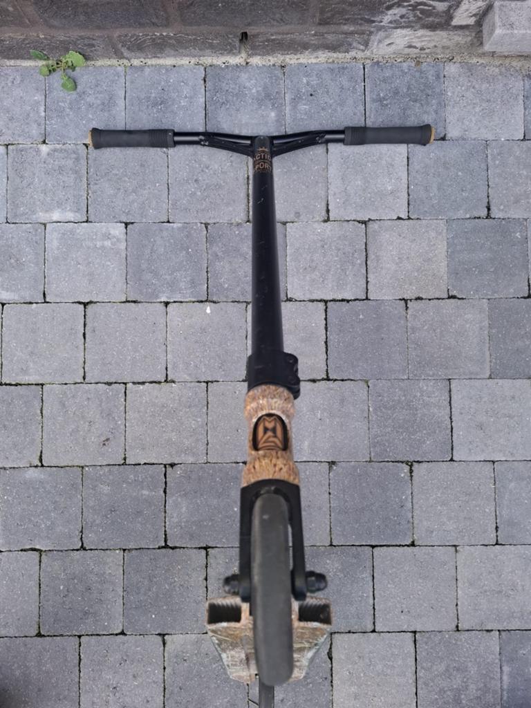 Stuntstep gebruikersspo, Fietsen en Brommers, Steps, Ophalen of Verzenden, Gebruikt, Overige typen