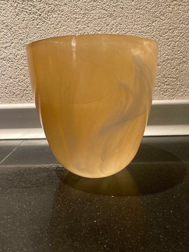 vaas van geblazen glas, Huis en Inrichting, Woonaccessoires | Vazen, Ophalen of Verzenden, Zo goed als nieuw, Glas