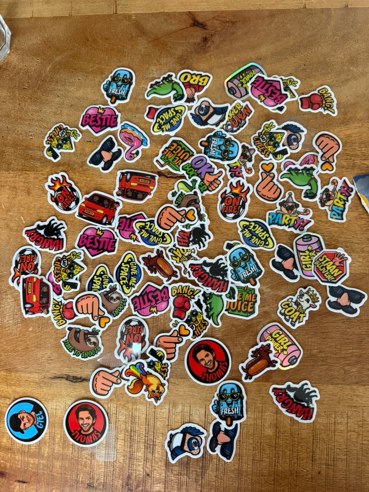 Stickerjacht stickers, Ophalen of Verzenden, Zo goed als nieuw, Meerdere stickers