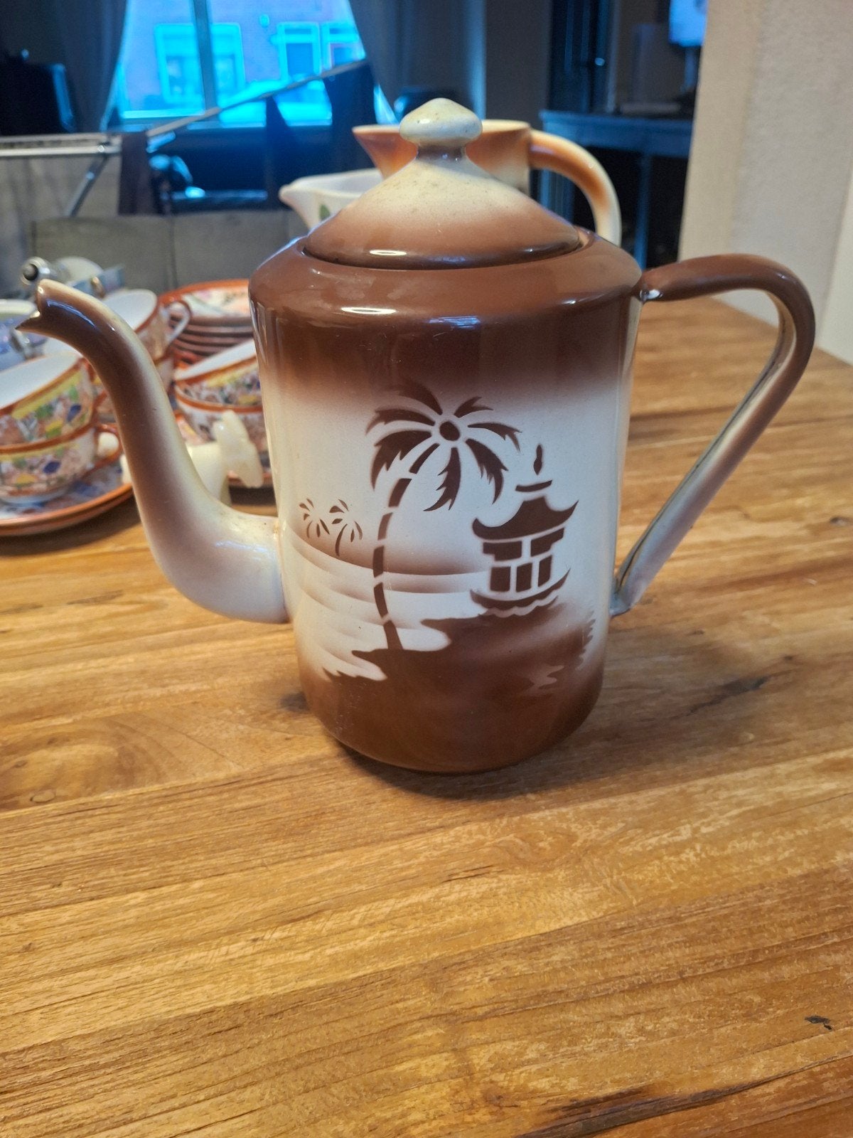 Vintage emaille koffiepot met tropisch decor, Antiek en Kunst, Ophalen