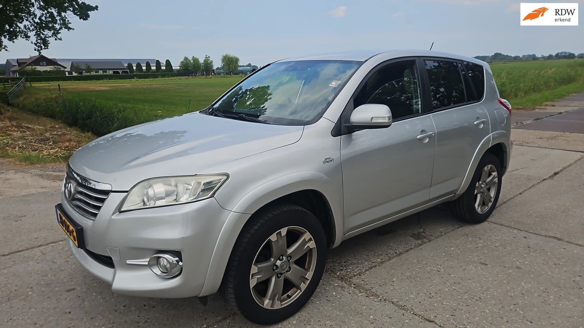 Toyota RAV4 2.2 D-CAT Dynamic/ automaat/ 4x4 drive/ clima/ e, Auto's, Automaat, Euro 5, Zwart, 4 cilinders