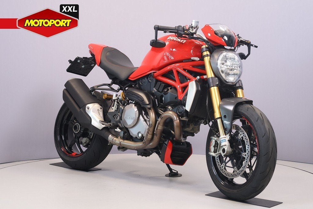 Ducati MONSTER 1200 S (bj 2017), Ducati North Europe B.V., Bedrijf, Naked bike, Maanweg 174
2516 AB  Den Haag, NL