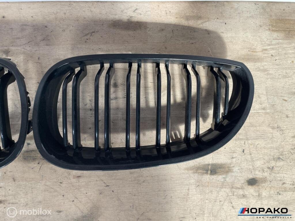 Zwarte Nieren BMW 5 serie E60 E61 | zwart, Gebruikt, Einsteinlaan 5, Rijswijk, Ophalen of Verzenden, Info@bmw.com