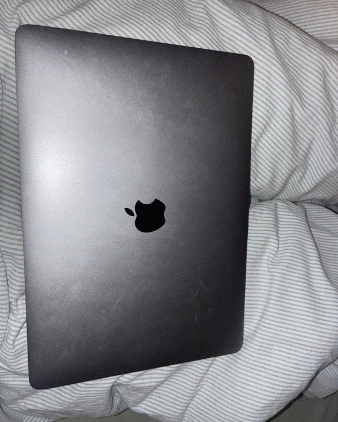 Apple MacBook Pro 13" (2022) M2 8GB 256GB Space Grey, 256 GB, Qwerty, 8 GB, 13 inch