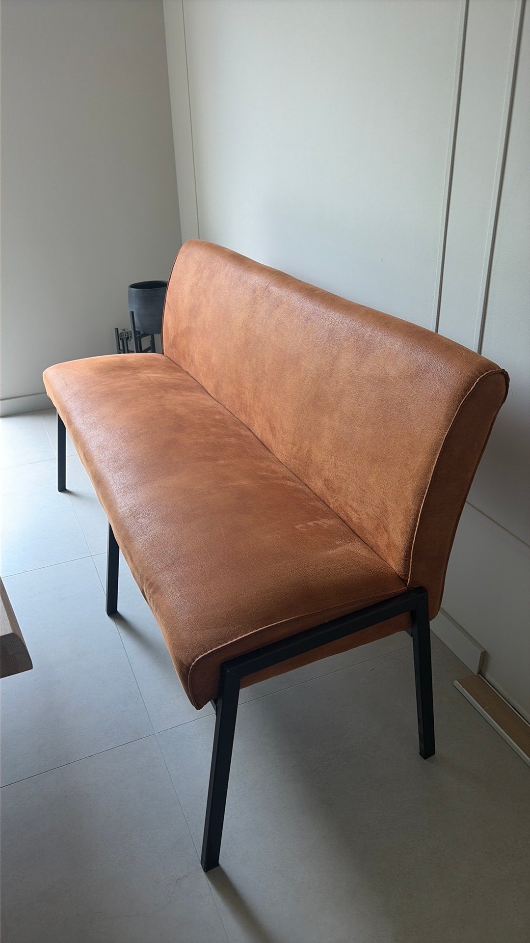 Eettafelbankje microleder cognac 1.60m, Ophalen, Zo goed als nieuw, Bruin, Eén
