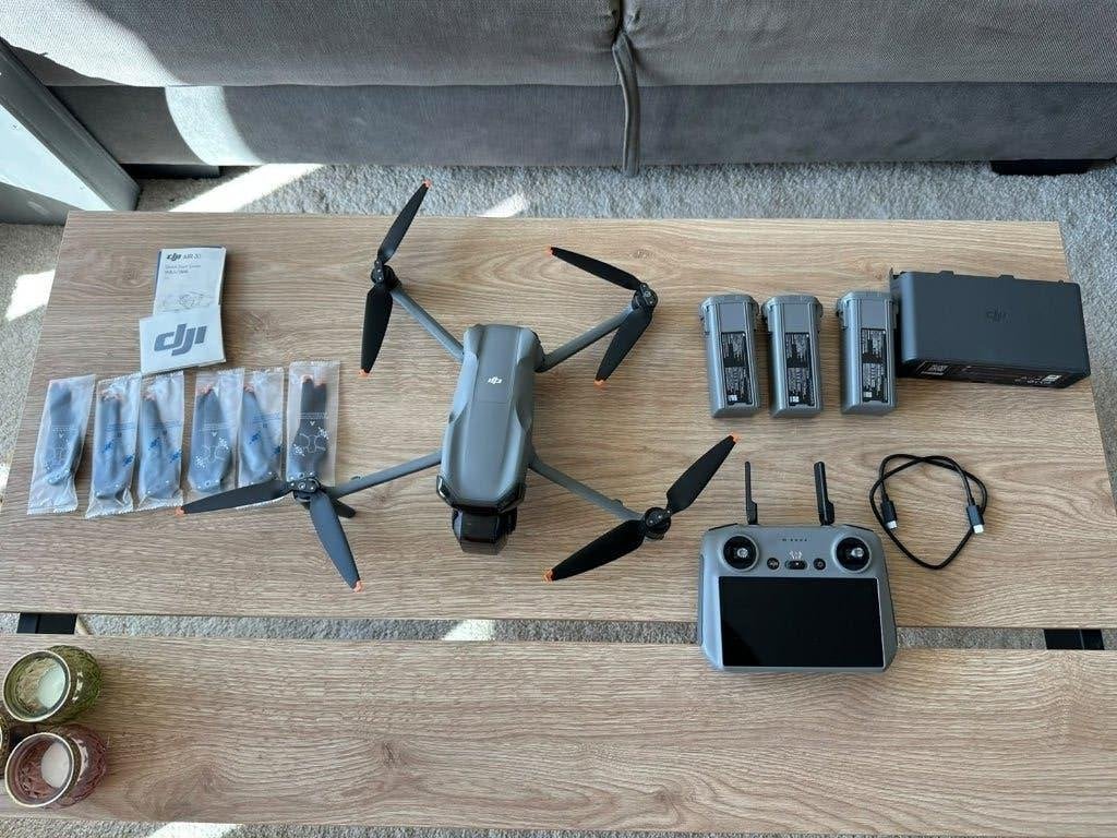 Drone DJI Air 3S Fly More Combo + Smart Controller, Audio, Tv en Foto, Cameradrone, Return to Home, Zo goed als nieuw, DJI