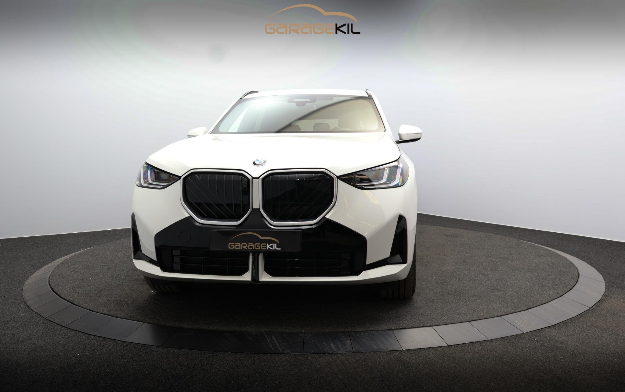 BMW X3 xDrive30e M-Sport / Dealeronderh / Driving Prof / Par, Automaat, Dealer onderhouden, Stof, Gebruikt