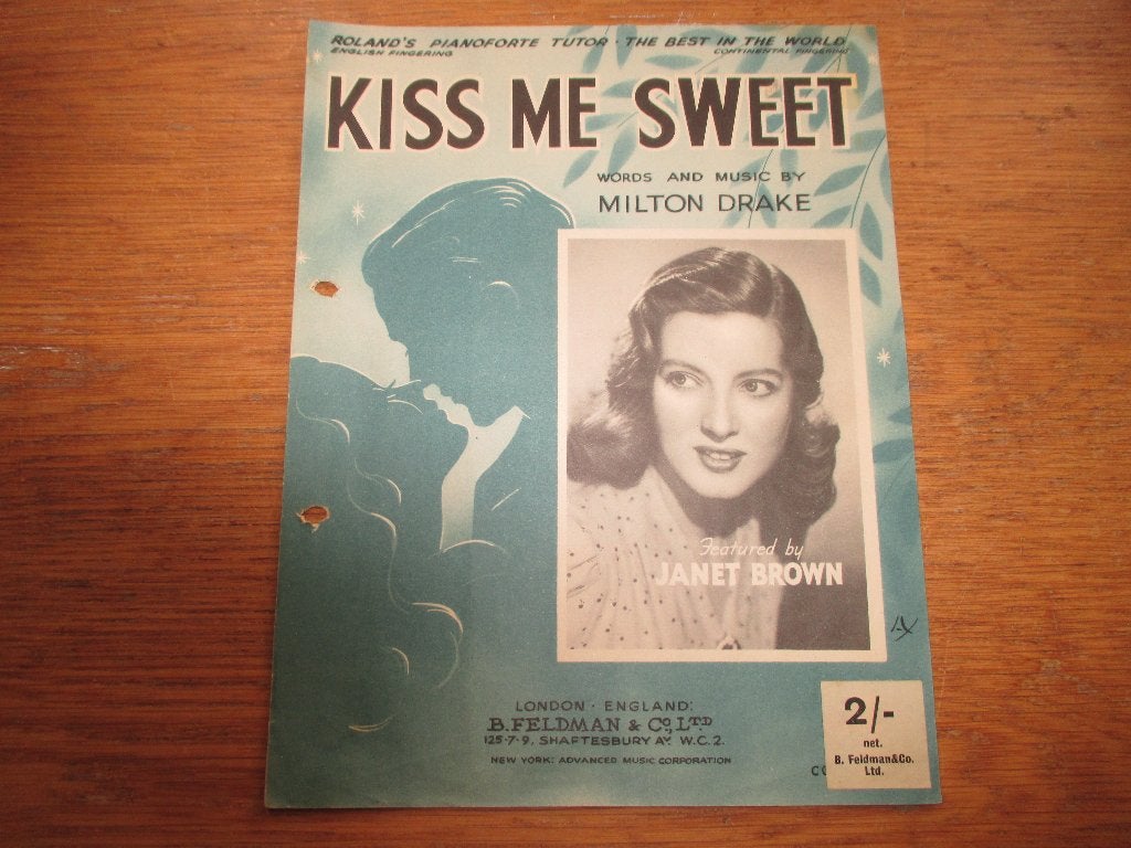 KISS ME SWEET, Muziek en Instrumenten, Gebruikt, Piano, Ophalen of Verzenden, Artiest of Componist
