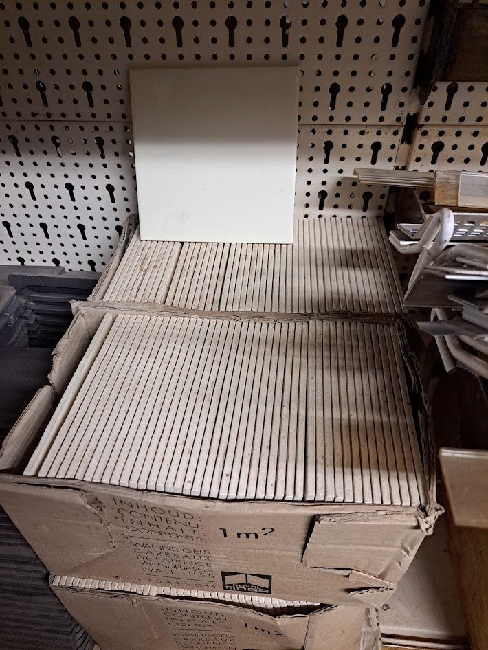 Wand en plint tegels., Ophalen, Overige materialen, Nieuw, 200 tot 250 cm