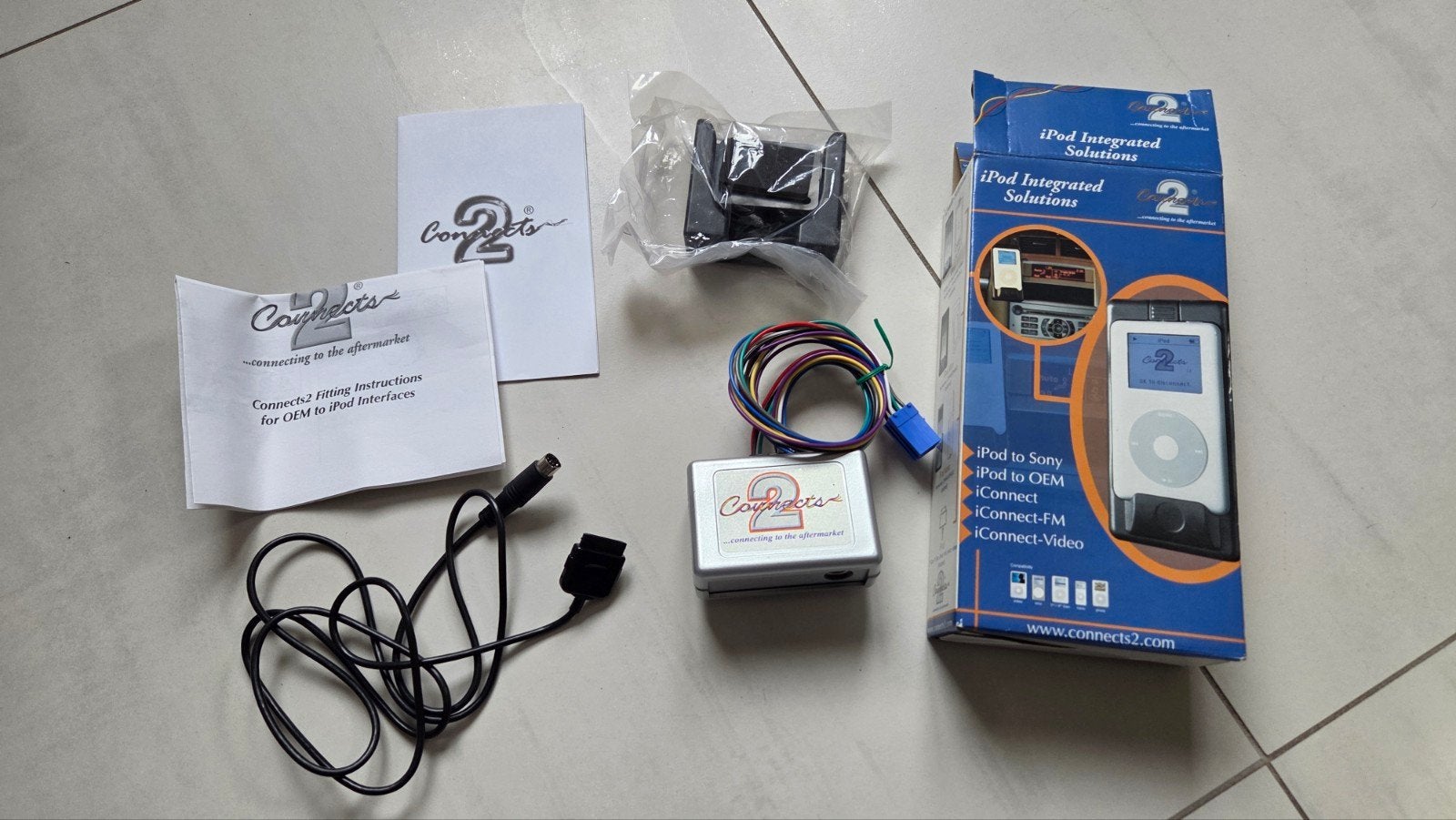 Connects2 adapter voor iPod op Peugeot radio, Auto diversen, Autoradio's, Ophalen of Verzenden, Zo goed als nieuw