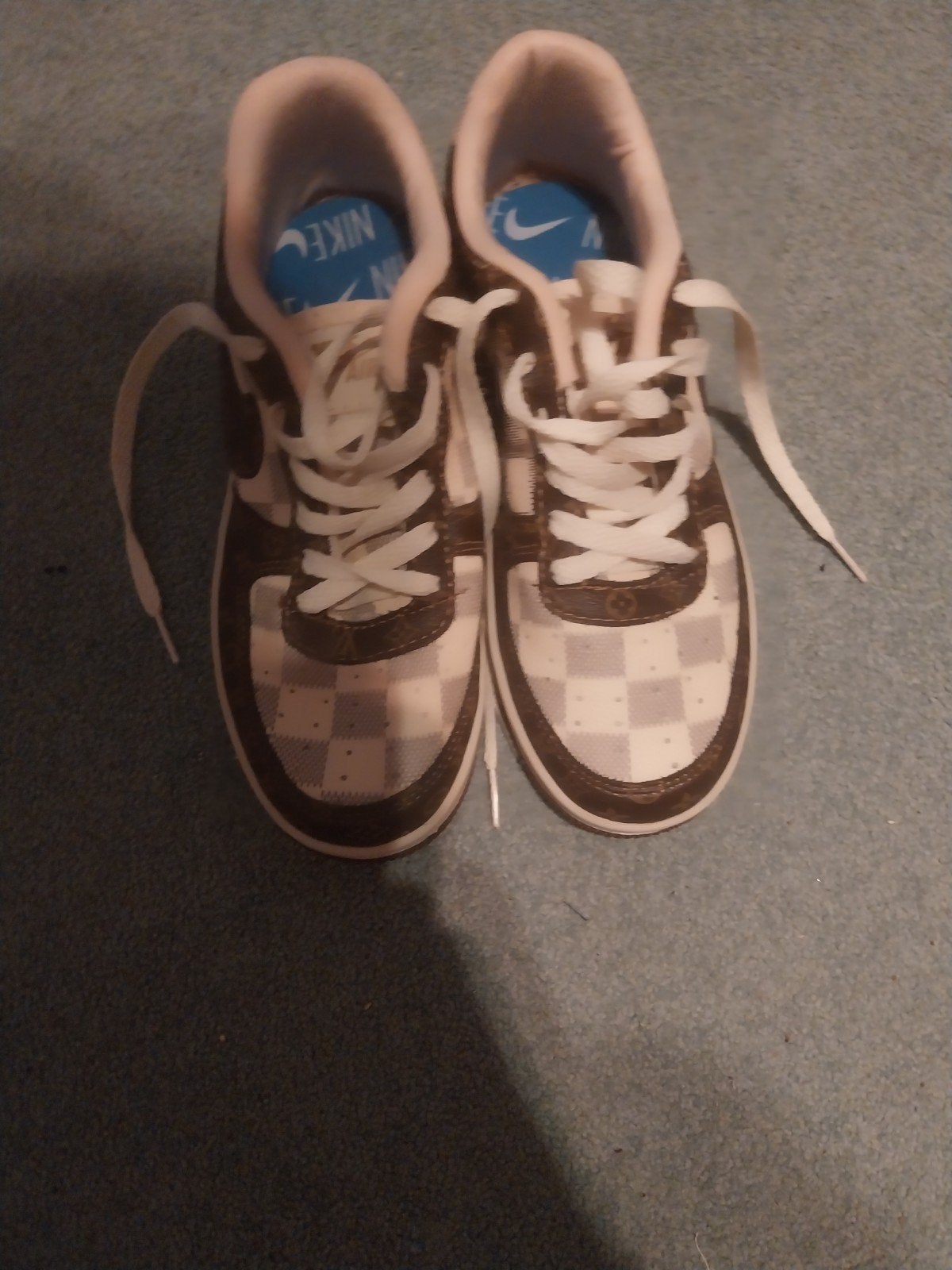 Nike LV sneakers maat 37 - zo goed als nieuw, Kleding | Dames, Beige, Nike, Ophalen of Verzenden, Sneakers of Gympen