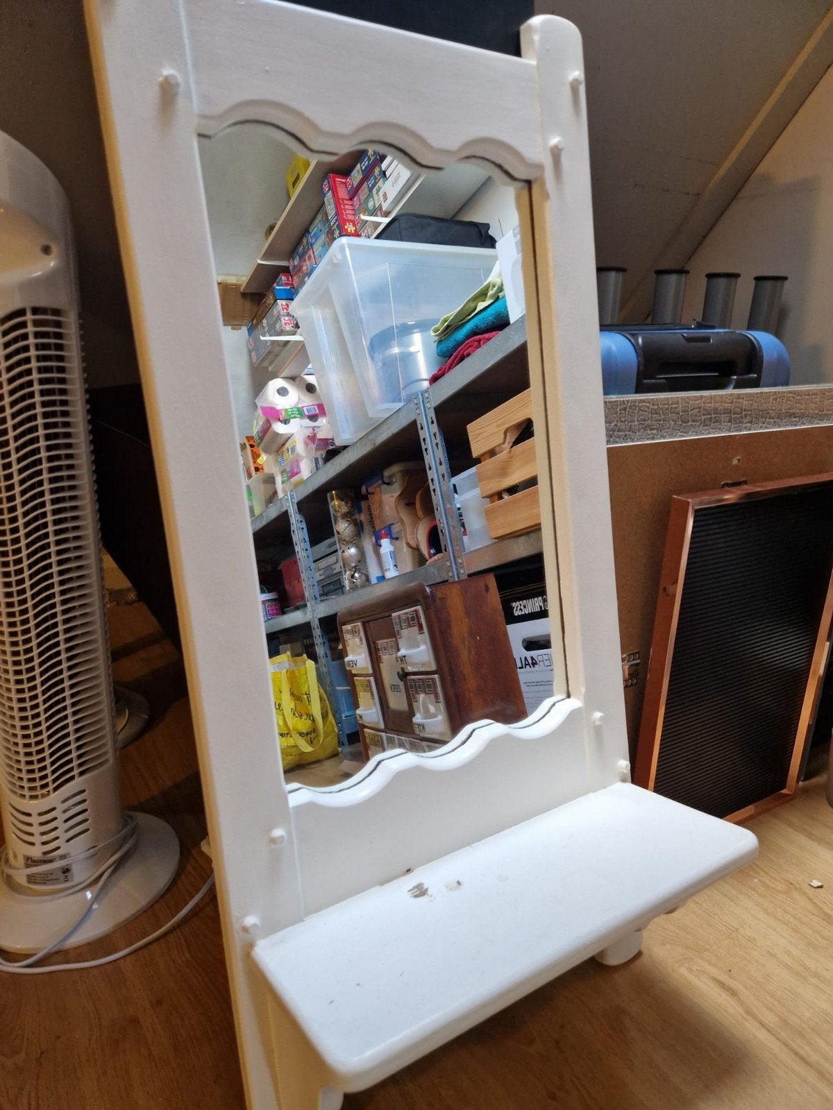 spiegel met plankje geverfd, Antiek en Kunst, Ophalen, Rechthoekig, Minder dan 50 cm