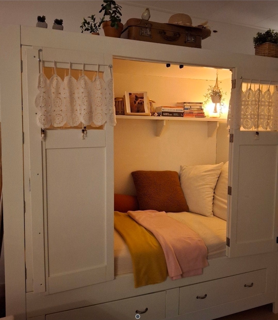 Bedstee kast, Ophalen of Verzenden, 25 tot 50 cm