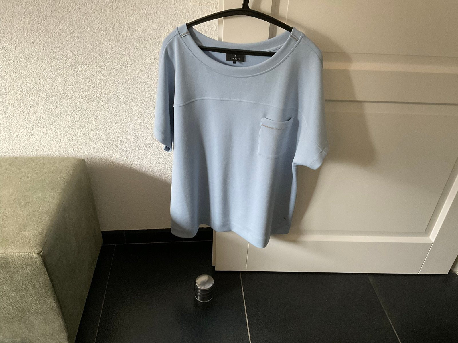 Nieuw Monari shirt - Lichtblauw met korte mouwen, Blauw, Maat 42/44 (L), Nieuw, Ophalen of Verzenden
