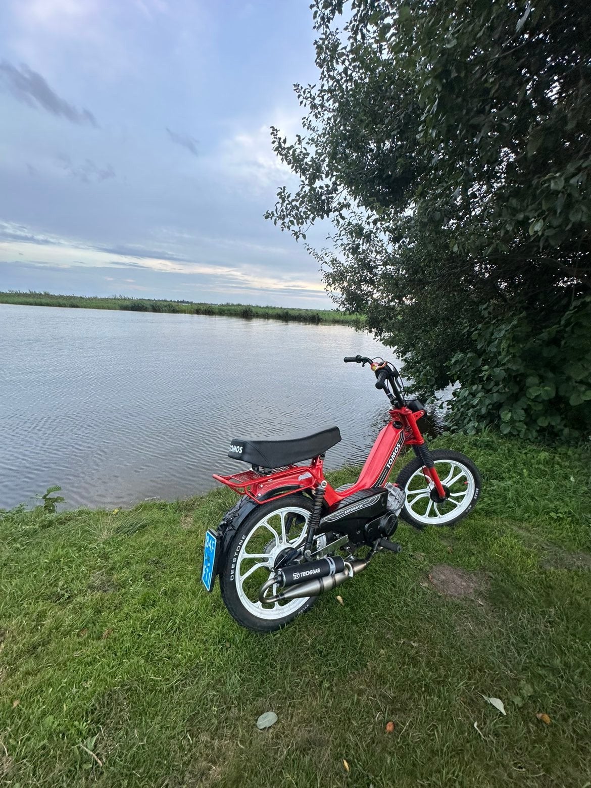 tomos 65cc, Fietsen en Brommers, Brommers | Tomos, Ophalen, Zo goed als nieuw, 65 cc, Standard