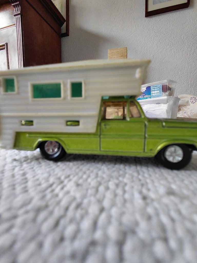 majorette modelauto groene camper 1:80 in 3 delen, Ophalen of Verzenden, Zo goed als nieuw, Overige typen, Majorette