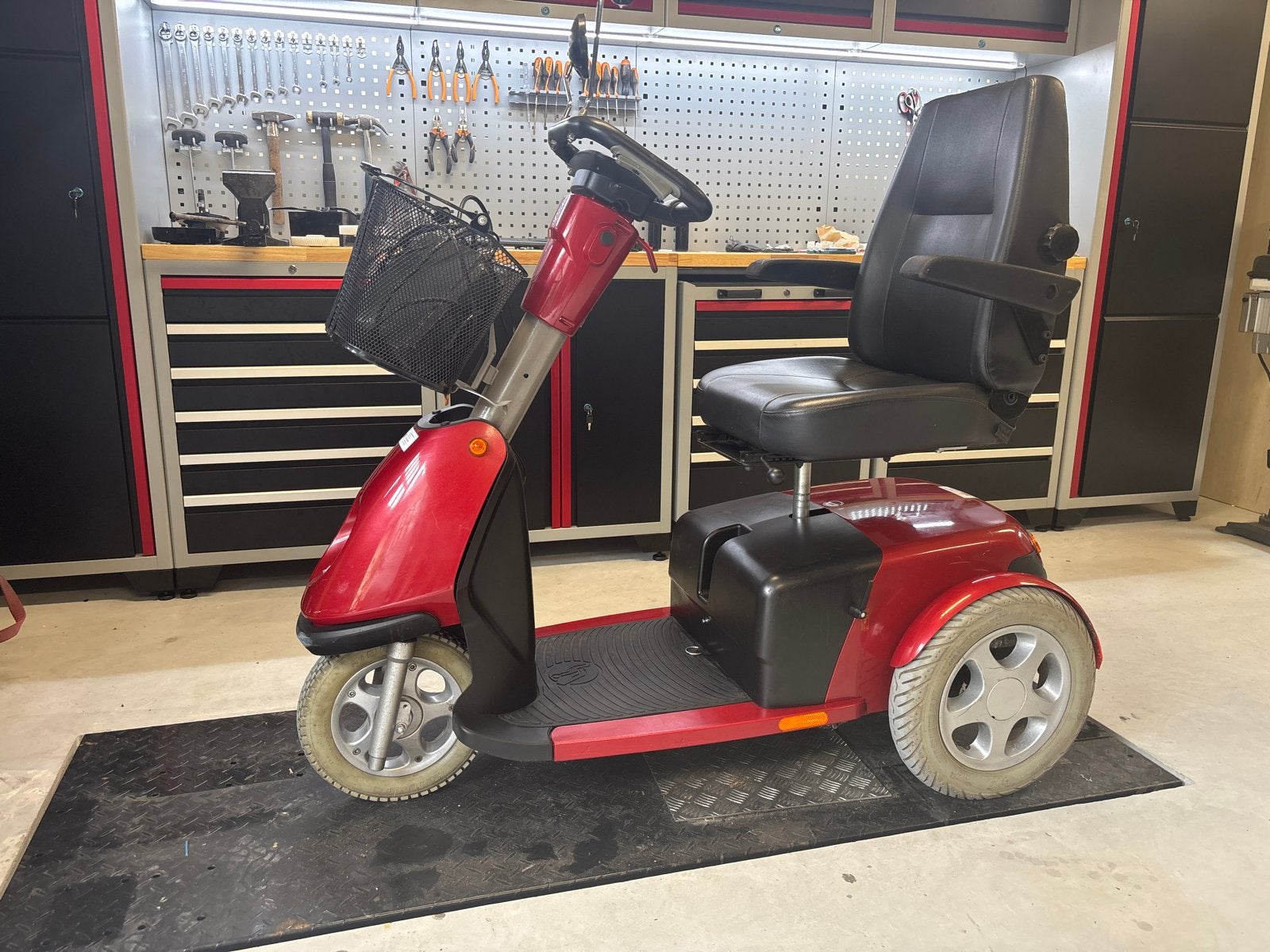 Trophy scootmobiel, Diversen, Ophalen
