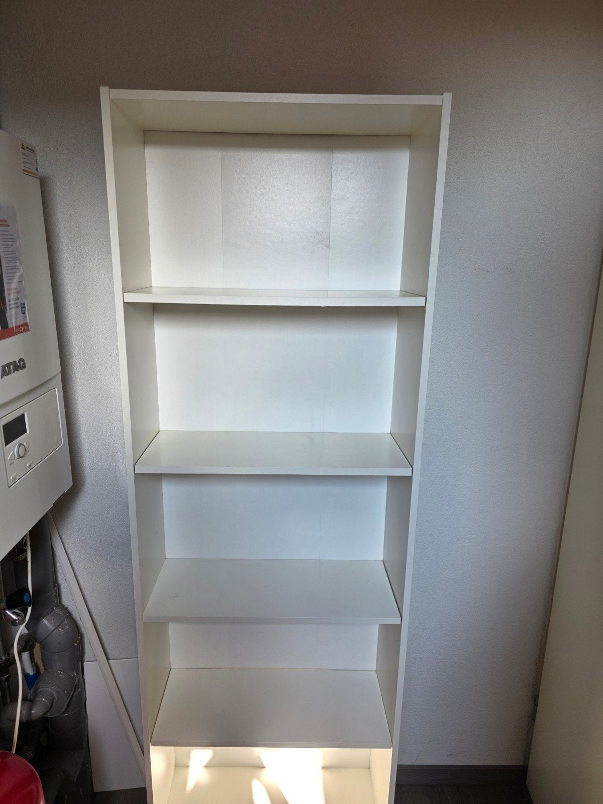 Witte boekenkast met 4 planken, Huis en Inrichting, Ophalen, Met plank(en), Minder dan 50 cm, Gebruikt