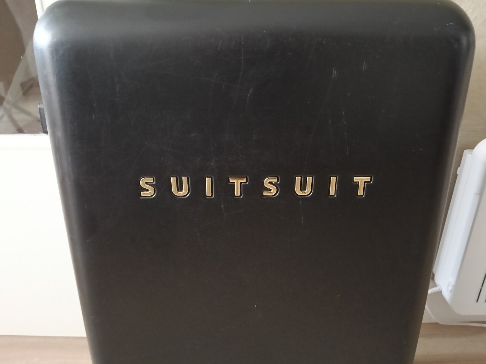 Suitsuit zwarte Suitsuit XL koffer Black Gold collectie., Hard kunststof, 45 tot 55 cm, Ophalen of Verzenden, Zo goed als nieuw