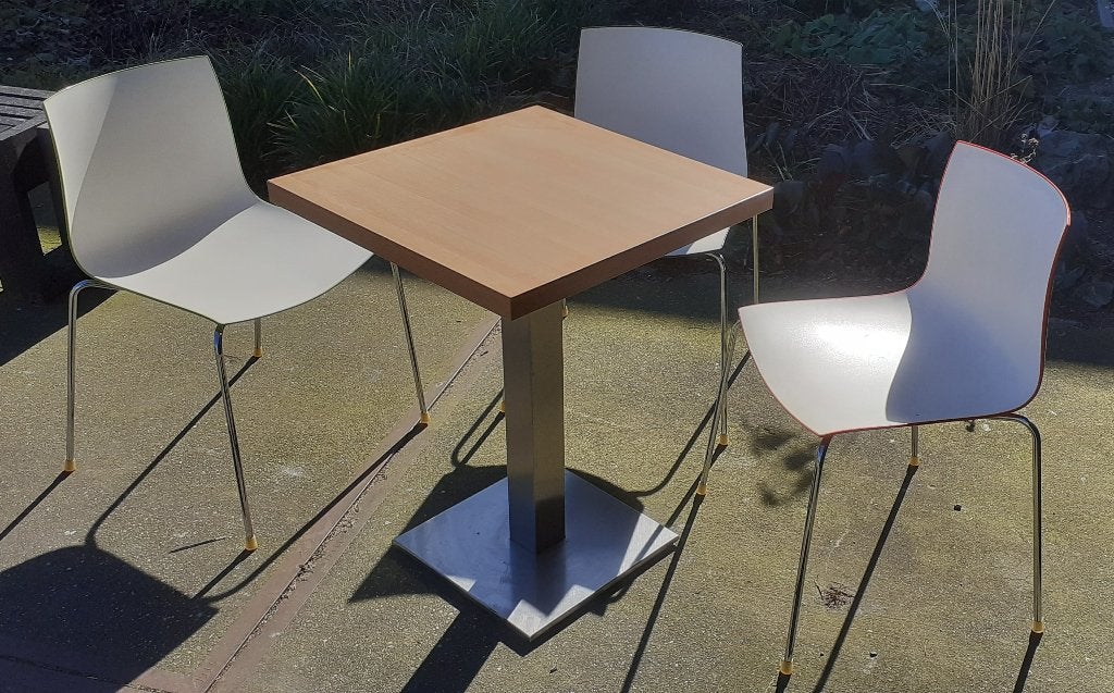 Stevige RVS tafel met gefineerd beuken blad 60x60x4 CM, Gebruikt, 50 tot 100 cm, Vierkant, 50 tot 100 cm