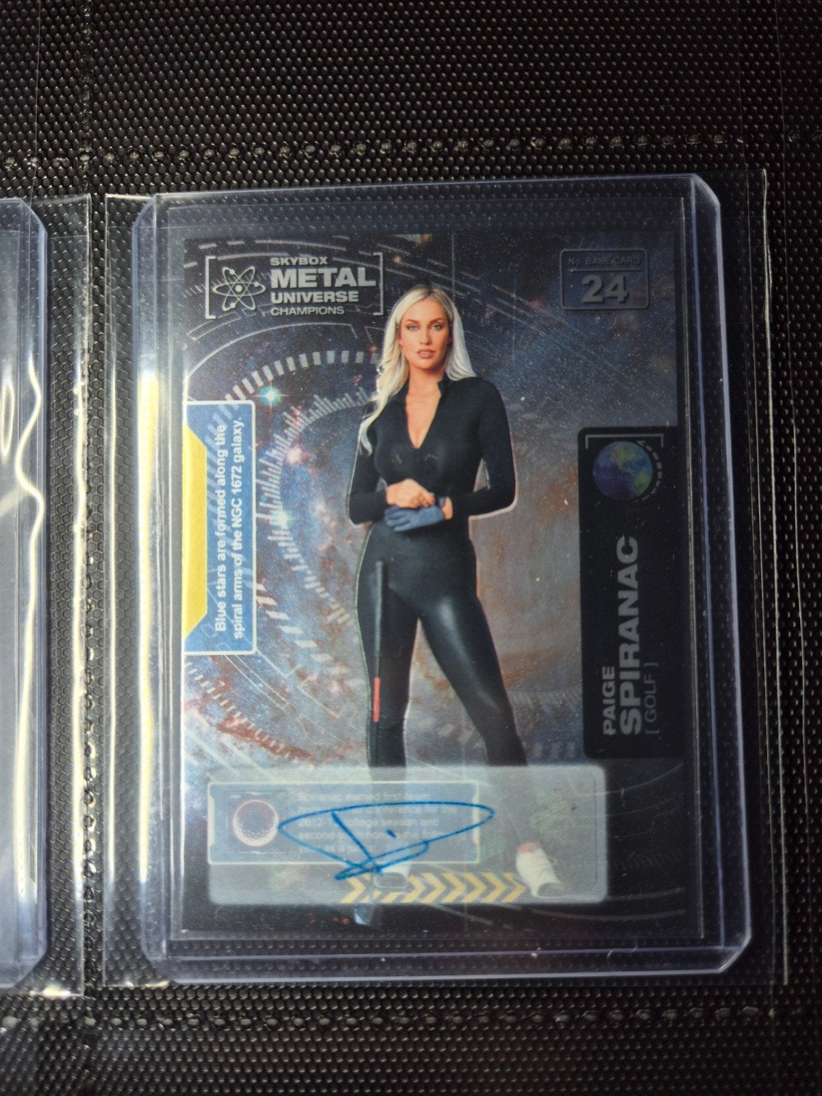 Paige Spiranac Skybox Metal Universe - Autograph, Ophalen of Verzenden, Zo goed als nieuw, Buitenlandse clubs, Spelerskaart