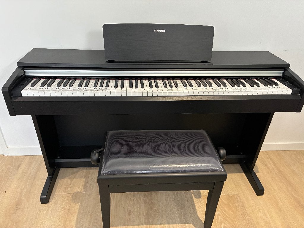 Piano Yamaha YDP-142B, Ophalen, Zwart, Zo goed als nieuw, Piano