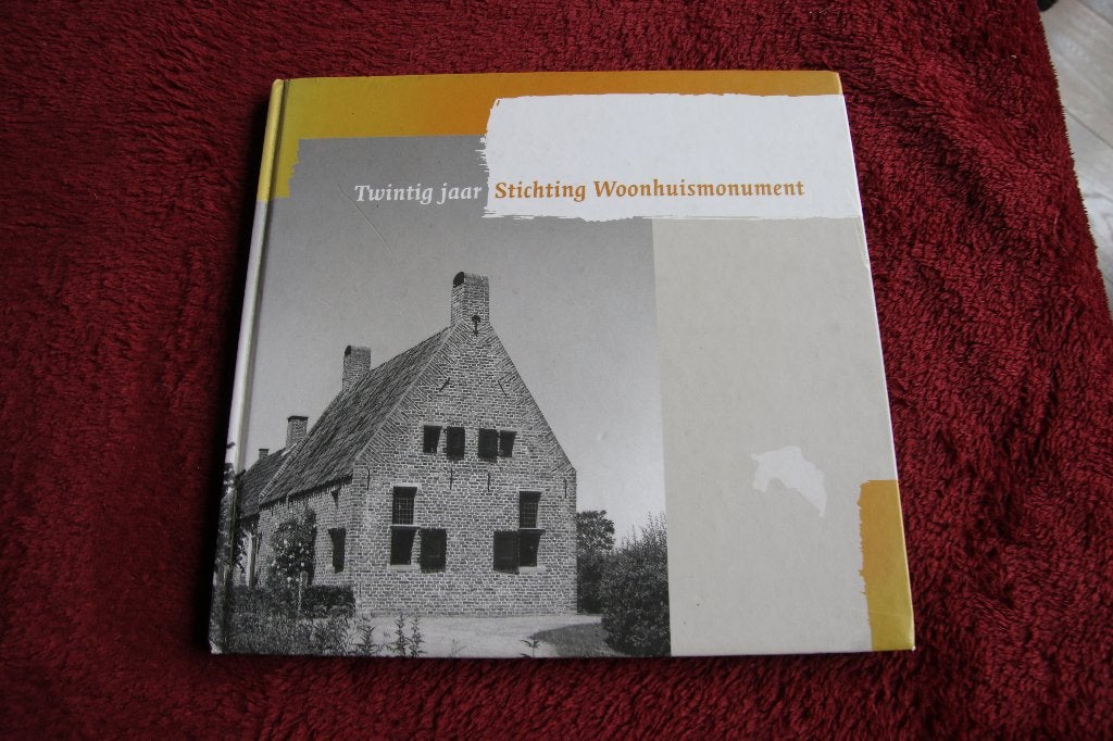 twintig jaar stichting woonhuismonument Warffum, Boeken, Ophalen of Verzenden, Gelezen