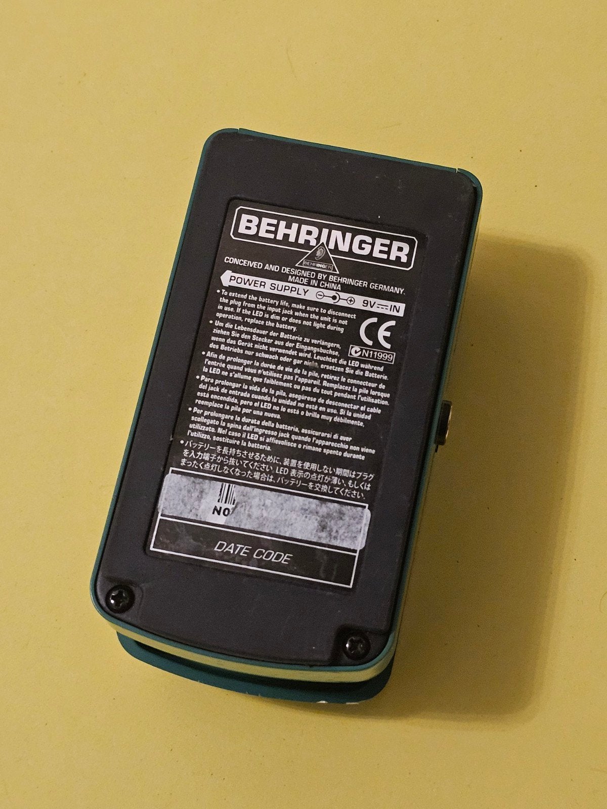 Behringer BLE100 Bass Limiter Enhancer, MUSIC Group Services EU GmbH, Bockenheimer Landstr. 104, 60323 Frankfurt am Main, Duitsland