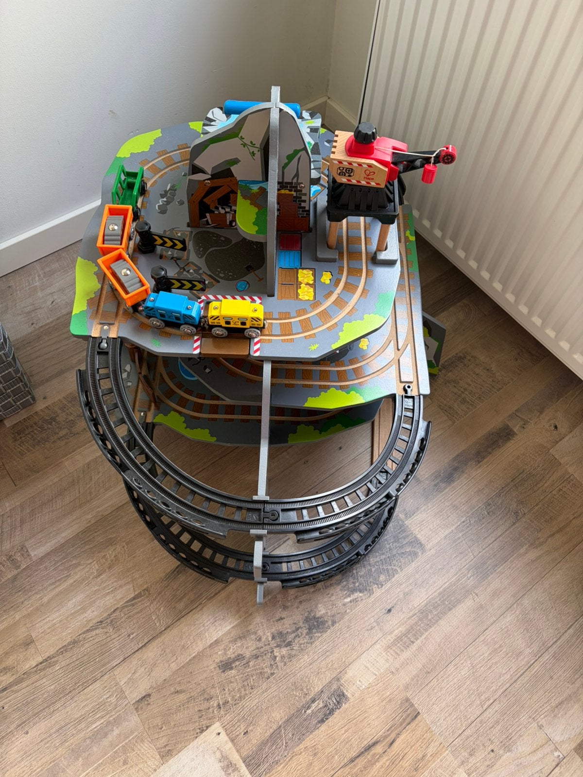 Hape treinbaan weinig mee gespeeld, bijna nieuw, Ophalen, Zo goed als nieuw