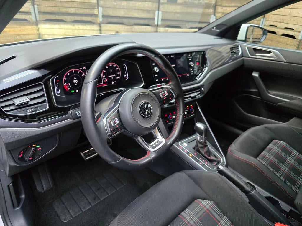 Volkswagen POLO 2.0 TSI GTI Full LED VCP Navi Camera Clima S, Auto's, Volkswagen, Stof, Gebruikt, Euro 6, 4 cilinders