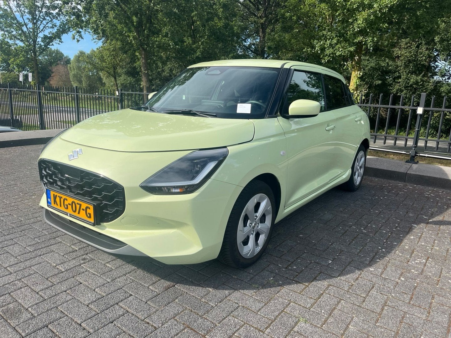 Suzuki Swift 1.2 82PK | Navi | Camera | PDC | Stoelverw. | A, 83 pk, Stof, Gebruikt, Overige carrosserieën
