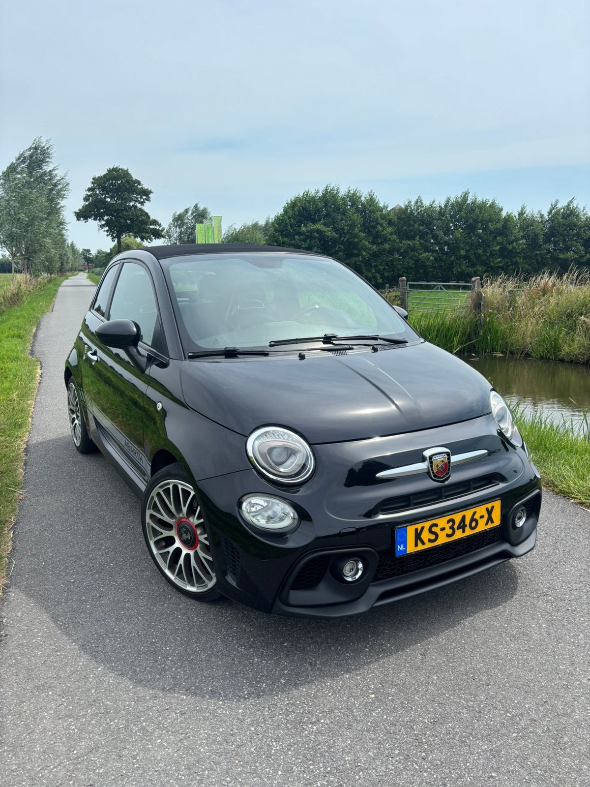 Fiat 500 1.4 T-jet Abarth 595 107KW 2016 Zwart, Voorwielaandrijving, 145 pk, 40 €/maand, 4 cilinders