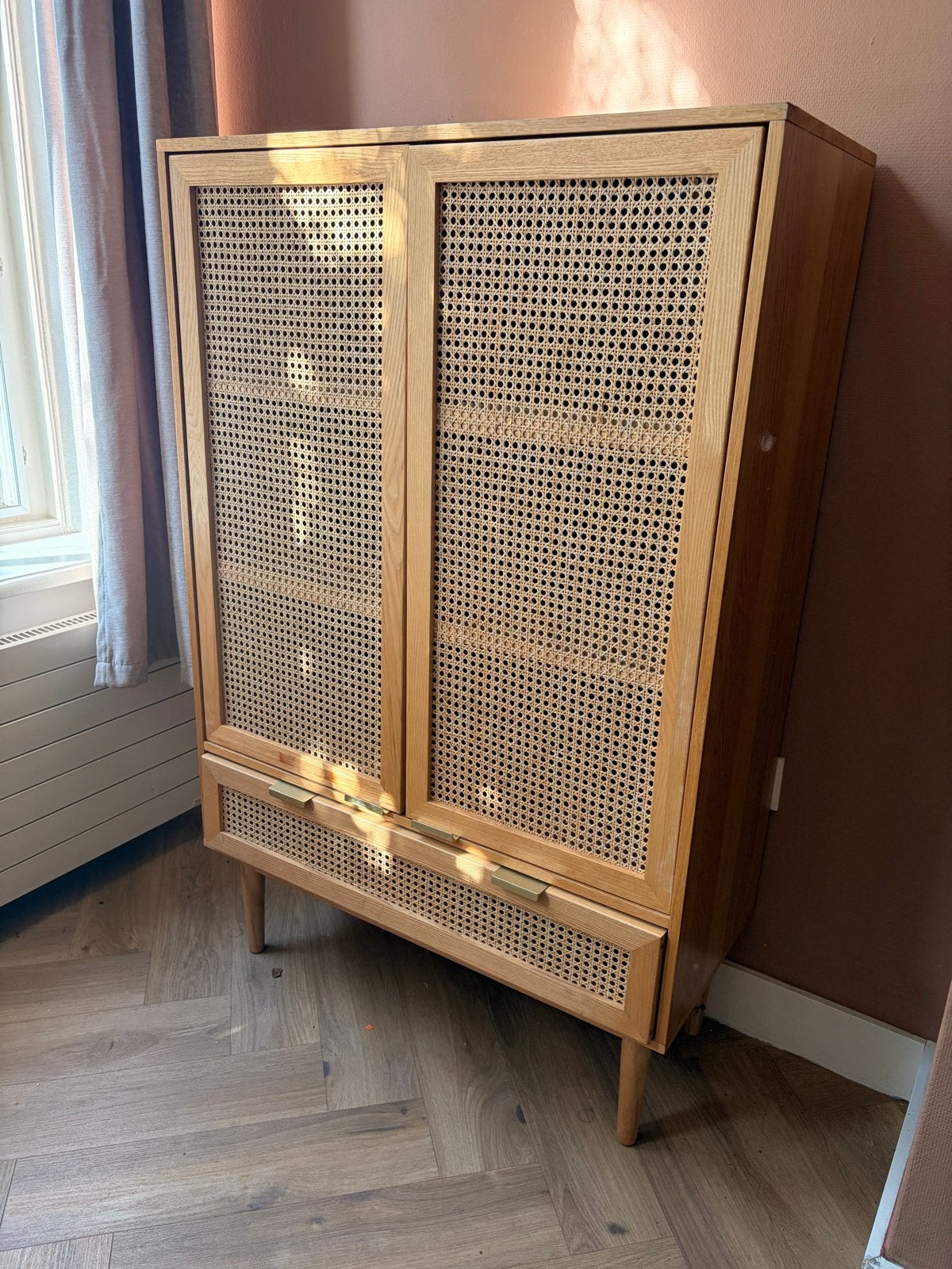 Houten kast met rotan deuren en lade, Huis en Inrichting, Kasten | Overige, Ophalen, Gebruikt