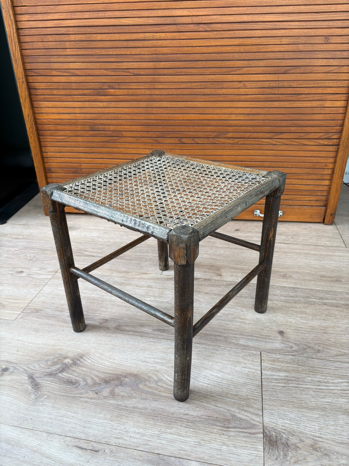Vintage krukje met rotan zitting, Ophalen of Verzenden