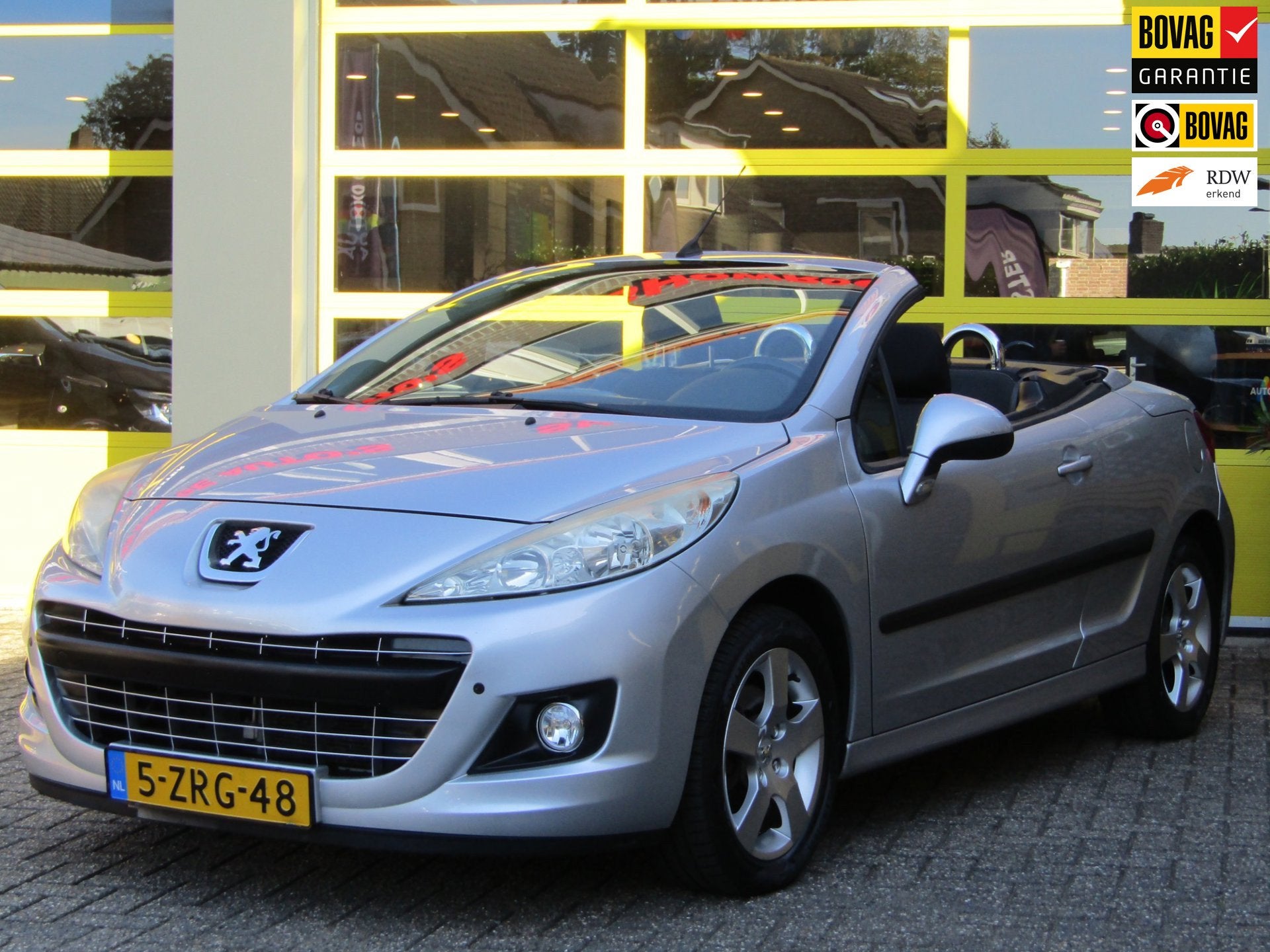 Peugeot 207 CC 1.6 VTi / Carbrio Hardtop, Voorwielaandrijving, Euro 5, 4 cilinders, 4 stoelen