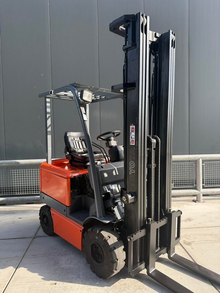 TOYOTA 6FB18 1800KG 7000UUR TRIPLEX 6.0M GOEDE MACHINE
