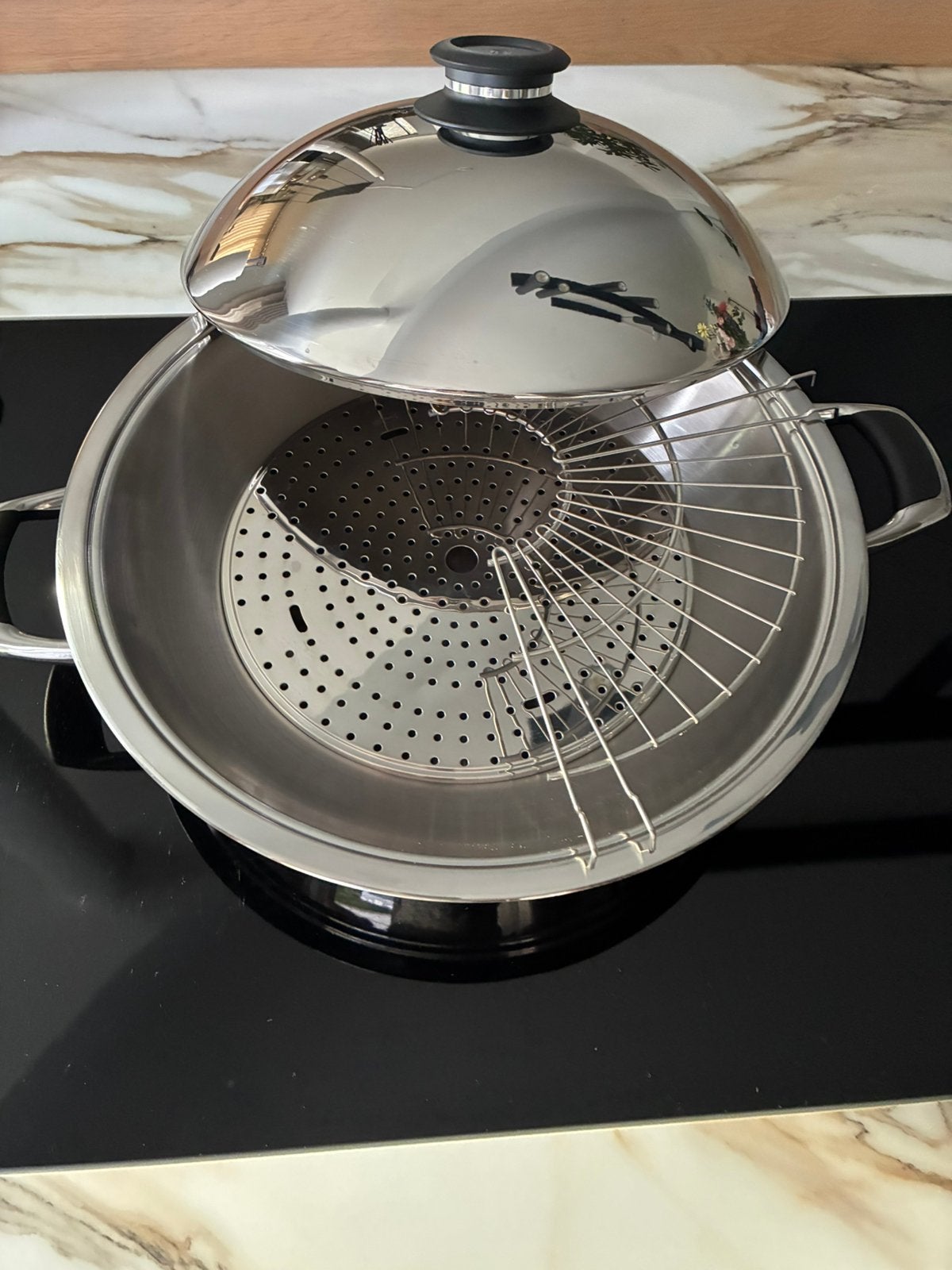 AMC grote wok 5,6 liter softline, Met handvatten, Ophalen of Verzenden, Zo goed als nieuw, Rvs