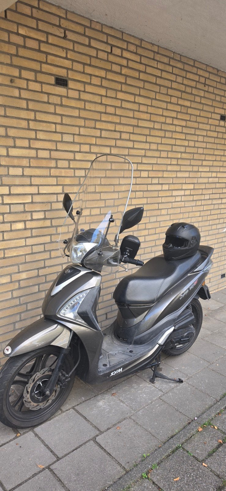 Foto 7 van scooter SYM Symphony ST  ( geel )