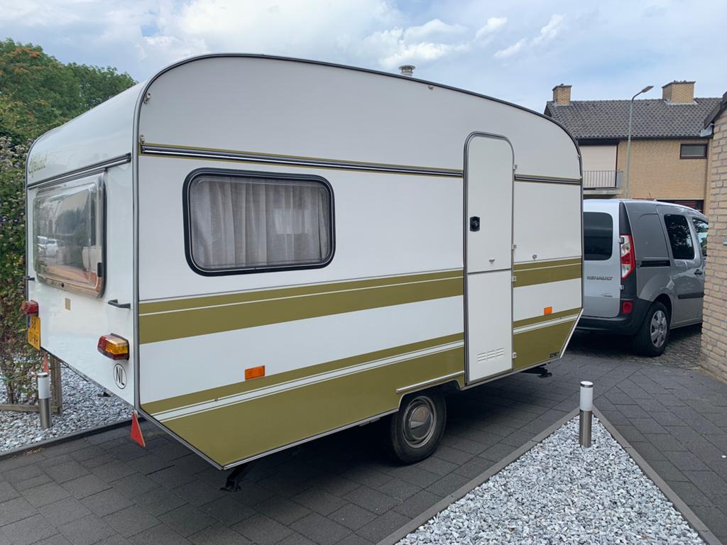 Retro caravan Eifelland 380, Caravans en Kamperen, Rondzit, Particulier, 500 - 750 kg, Knaus