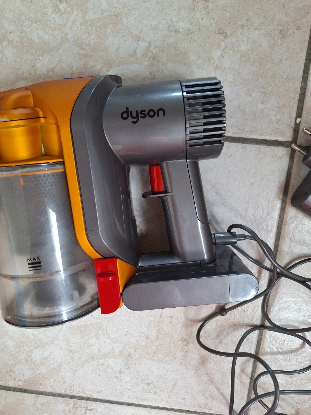 Dyson Kruimeldief V6 Trigger Pro - Krachtige Handstofzuiger, Witgoed en Apparatuur, Stofzuigers, Gebruikt, Kruimeldief, Dyson