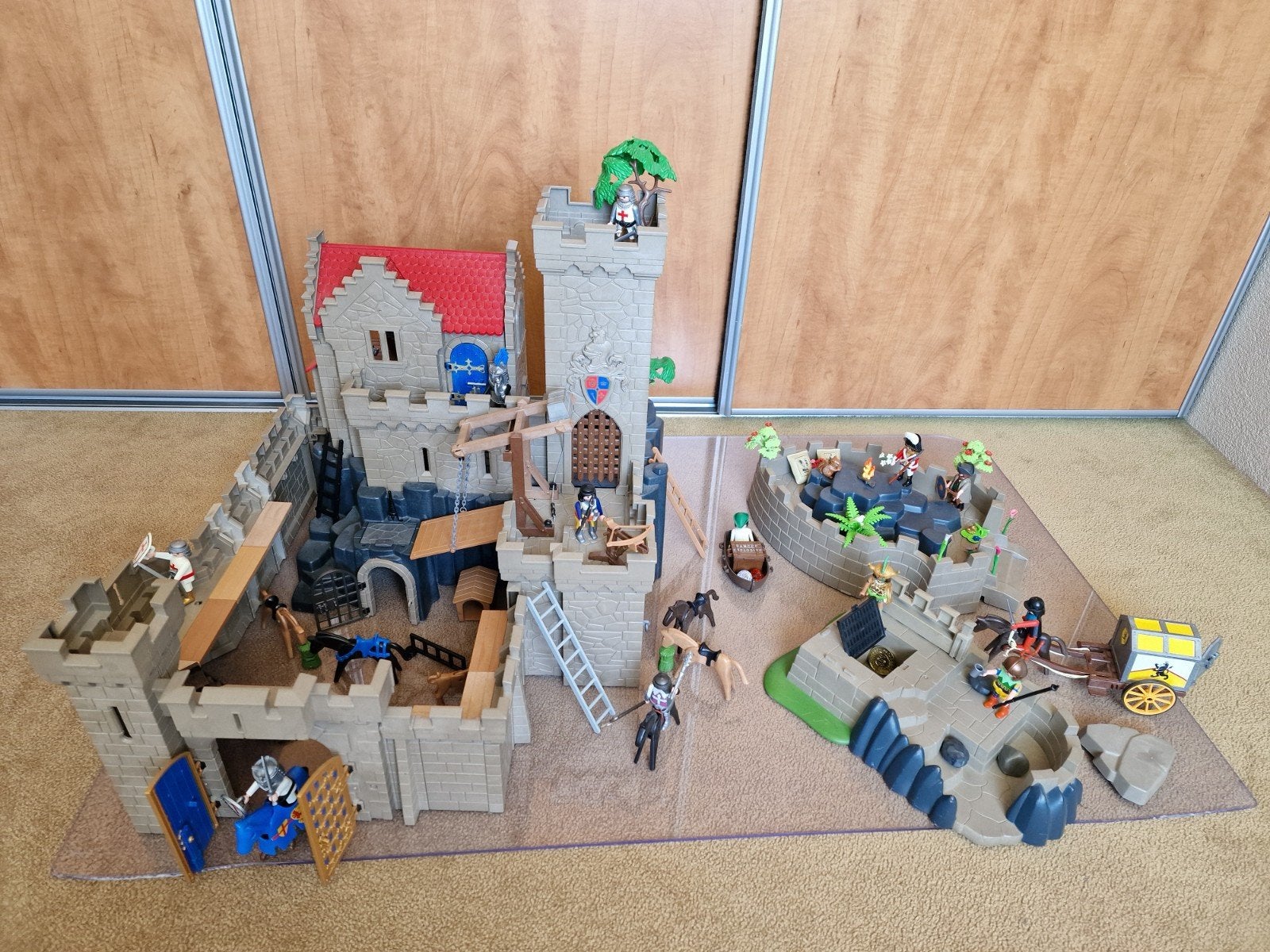 Grote Playmobil Ridderburcht + heel véél extra's HARDE PLAAT, Ophalen of Verzenden, Zo goed als nieuw, Complete set, Kasteel/Fort
