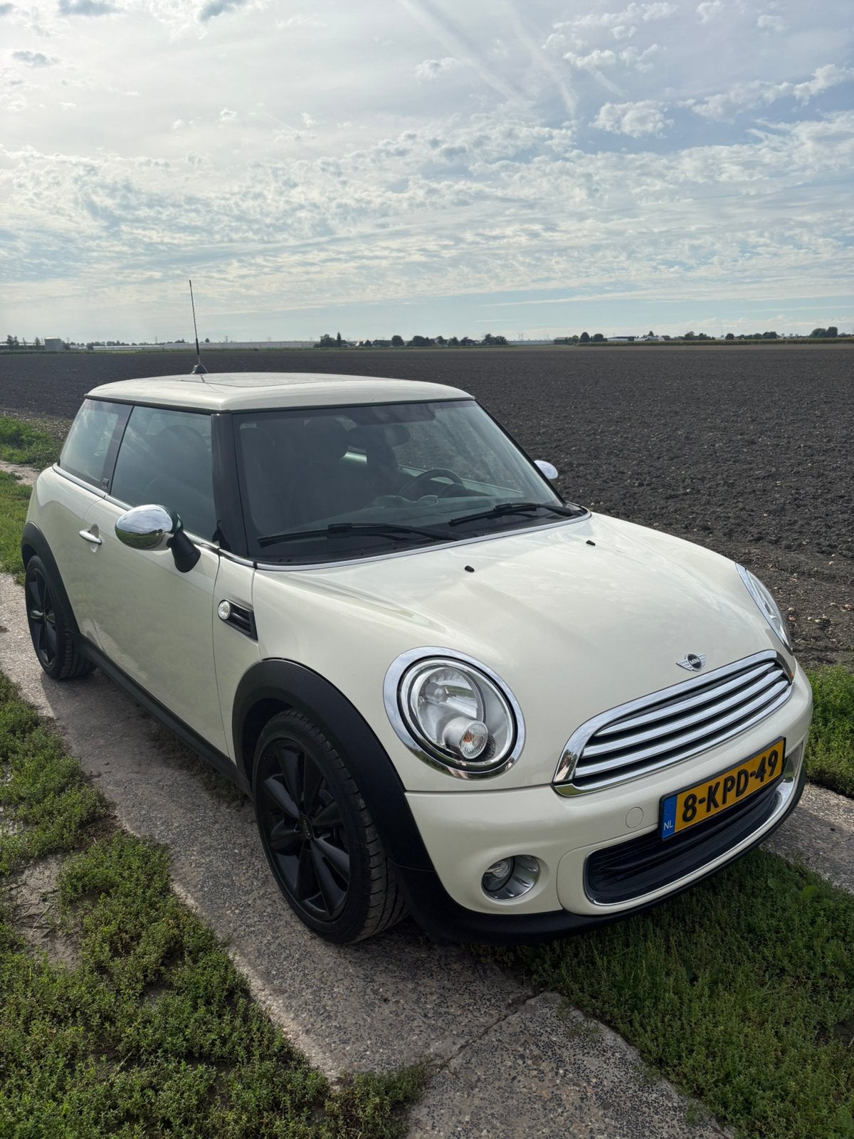 Mini 1.6 ONE 55KW 2013 Wit, Auto's, Voorwielaandrijving, 74 pk, 4 cilinders, 4 stoelen