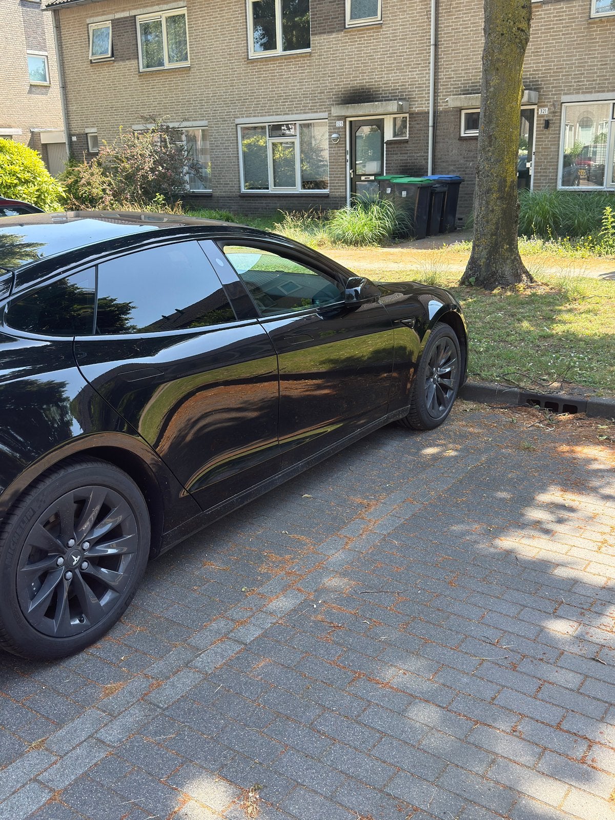 Foto 4 van TESLA MODEL  S BLACK EDITION
