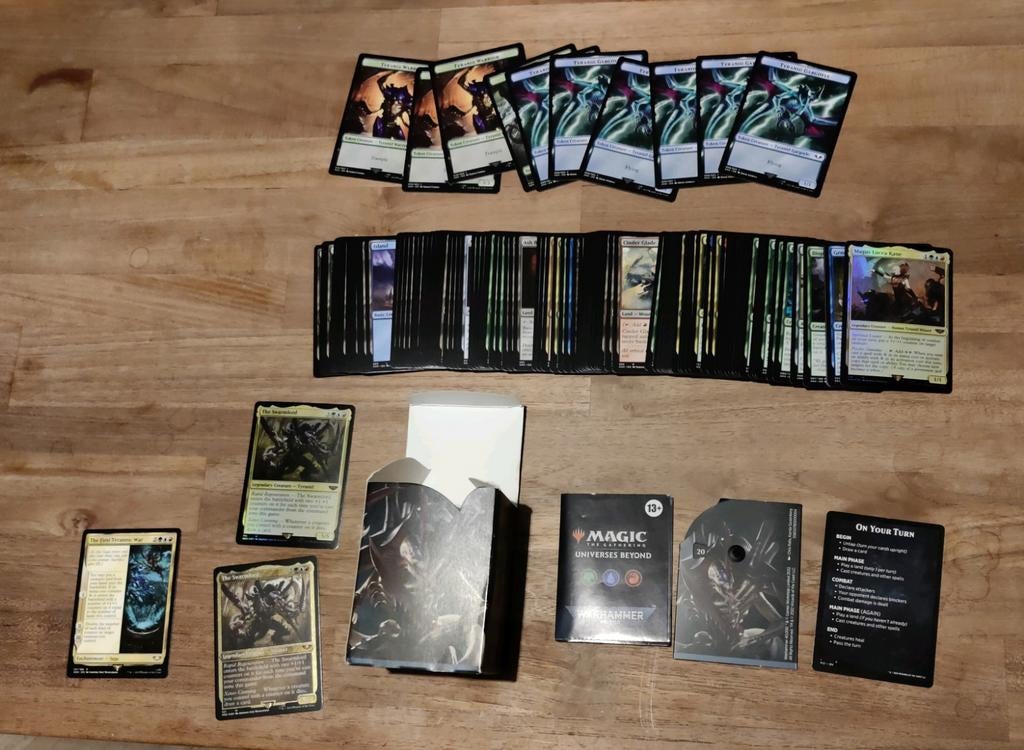 MTG Warhammer 40k Commander Deck - Tyranid (unsleeved), Ophalen of Verzenden, Speeldeck